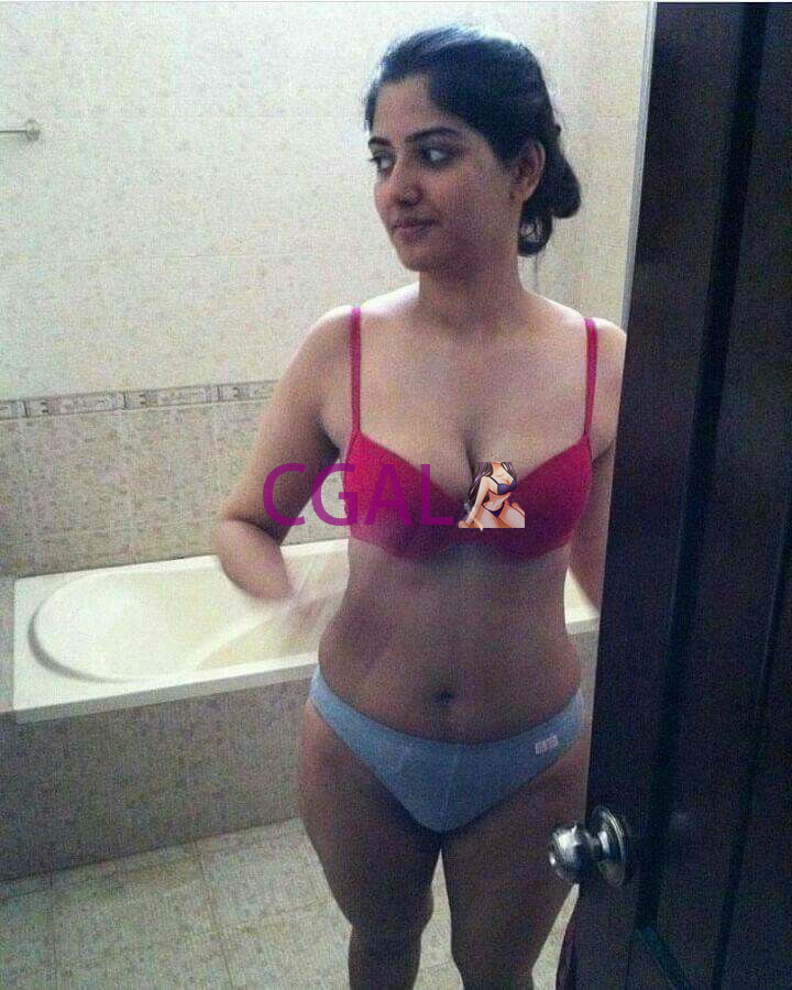 College Student Available With Hot Service At 24*7