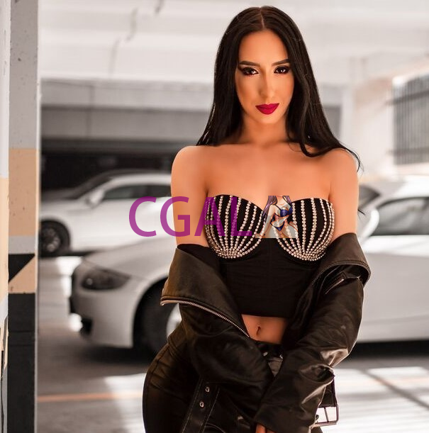 Young Beauty Simmy Is Available Come Be Charmed By Me-5167