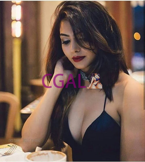 A Stylish Brunette For Hot Fucking Tonight Available With Real Photos